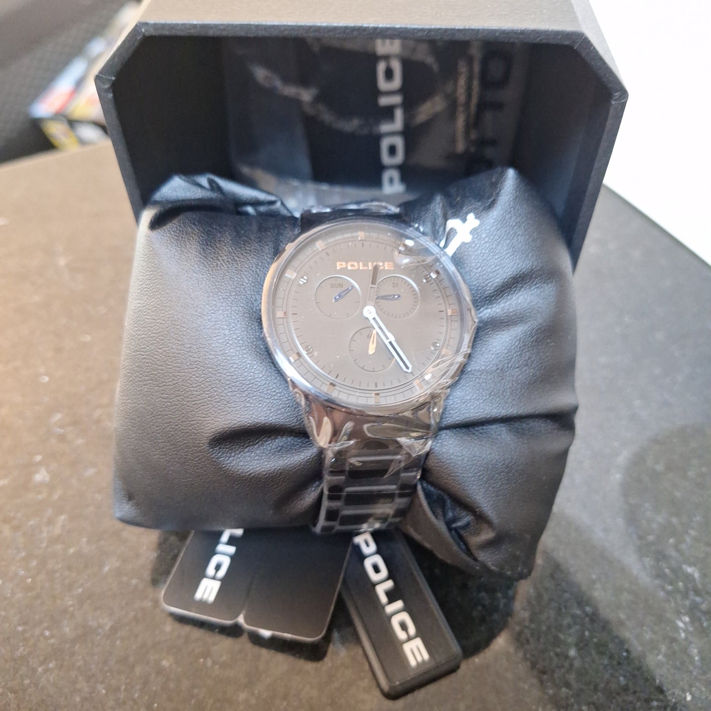 Police Men's Berkeley Round Shape Leather Band Analog Wrist Watch