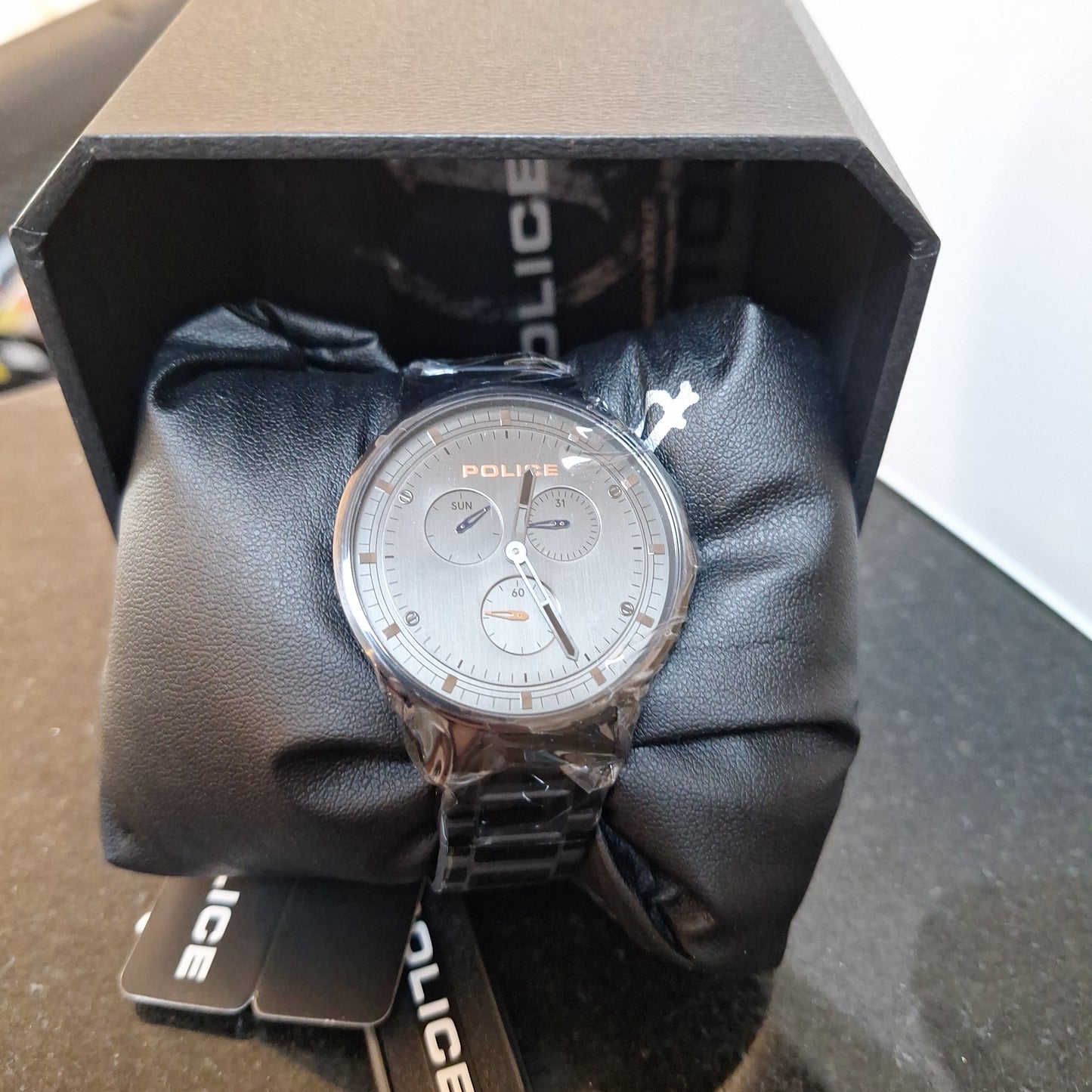 Police Men's Berkeley Round Shape Leather Band Analog Wrist Watch